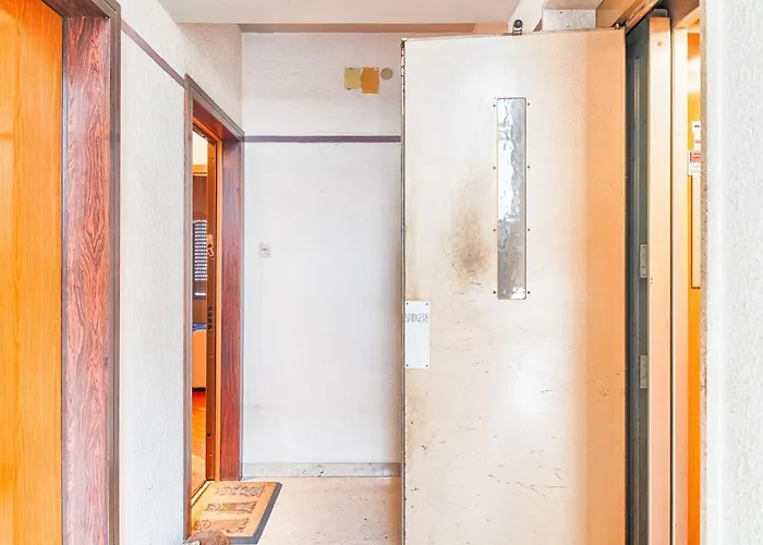 Guesthost - Note Su Puccini 66 * Триест